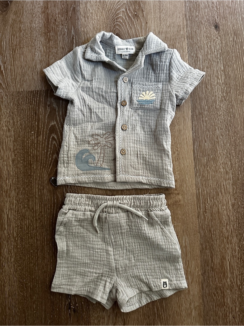 10 Piece Baby Boy Bundle Clothes - size 6-9 months
